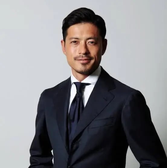 鈴木啓太