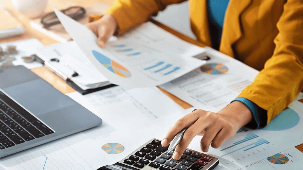 資金繰り表でキャッシュフローを把握！健全な経営をするためのポイントを解説
