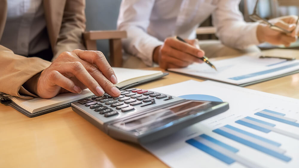 売掛金とは？仕分け例やリスクを解説