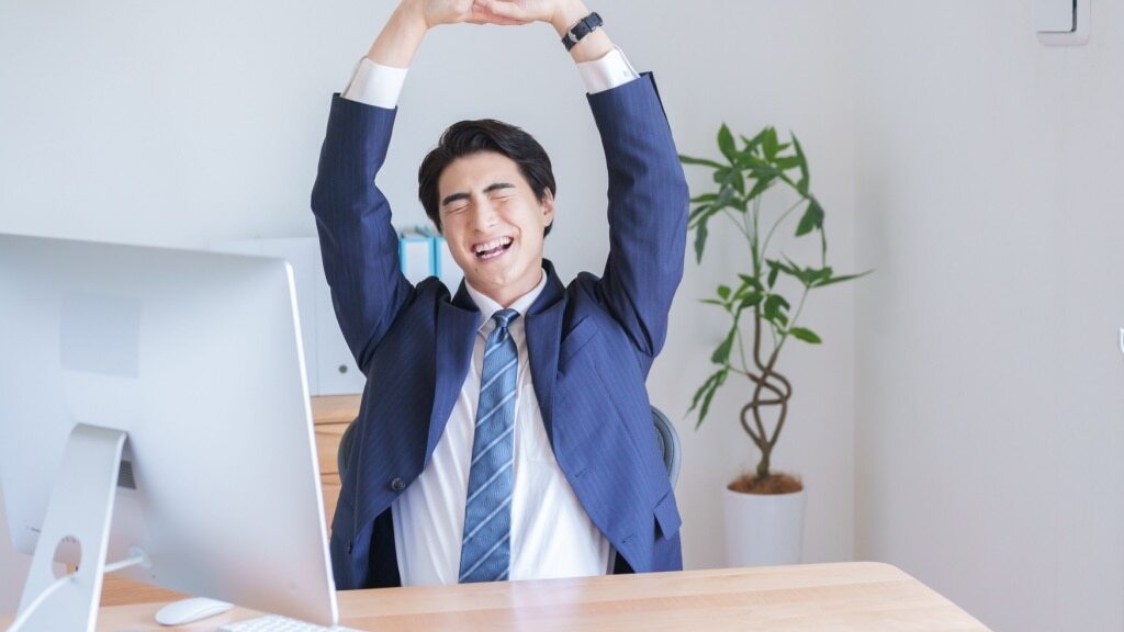 36協定なしで従業員に残業させると違法!?残業時間上限規制と違反リスク、手続きをわかりやすく解説